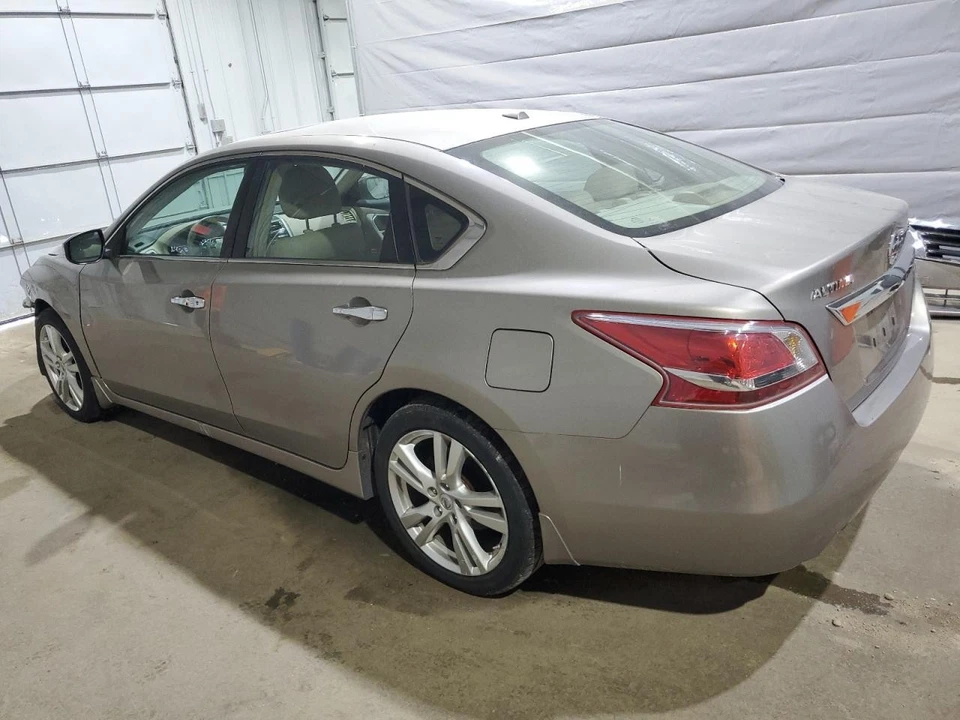Used Front Left Door Assembly Front fits: 2013 Nissan Altima electric Sdn w/auto Foto 2 de 4