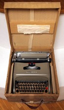 Macchina da scrivere OLIVETTI Studio 44 - anno 1955