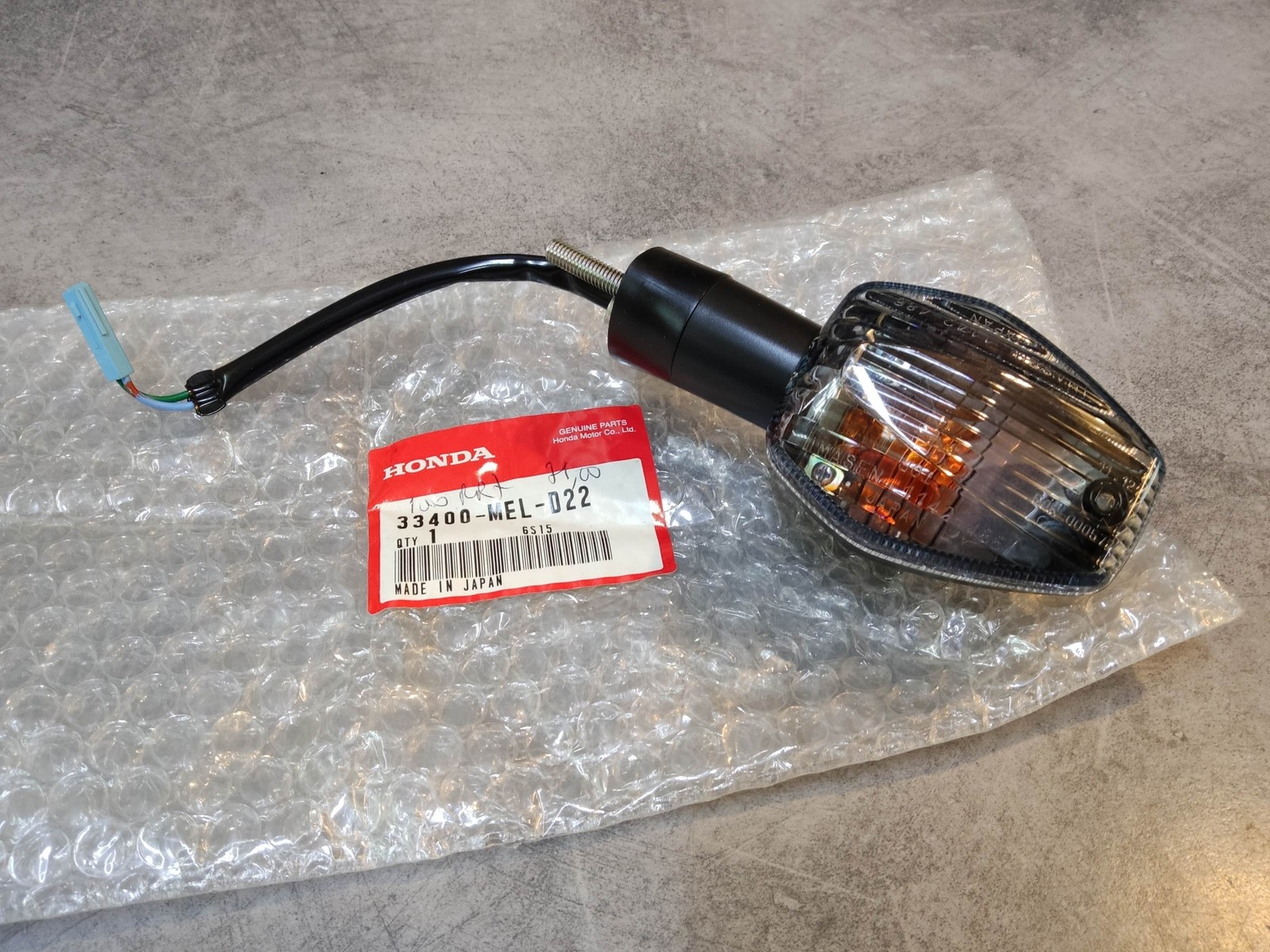Clignotant avant droit de CBR 1000R 2006-07 Honda 33400-MEL-D22 feu indicateur direction moto