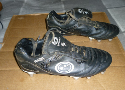 Optimum Razor Black 8 Stud Rugbyschuhe, UK Größe 7, EU 40