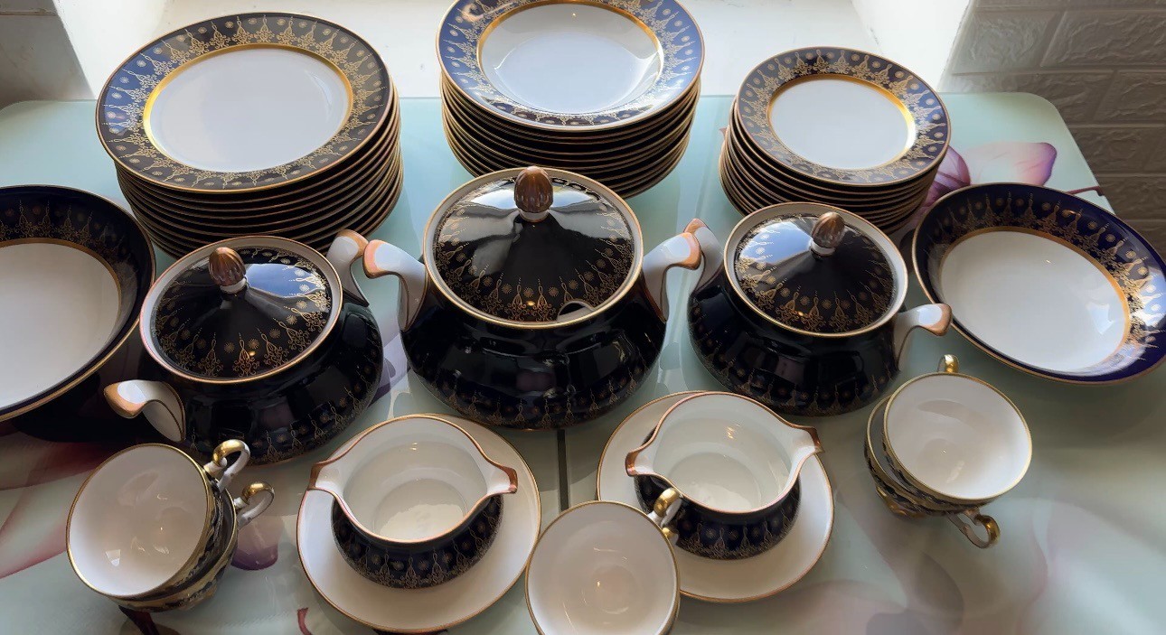 Vintage Weimar Porzellan “Harmonie” Dinner Set – Echt Weimar Kobalt – 49 Pieces