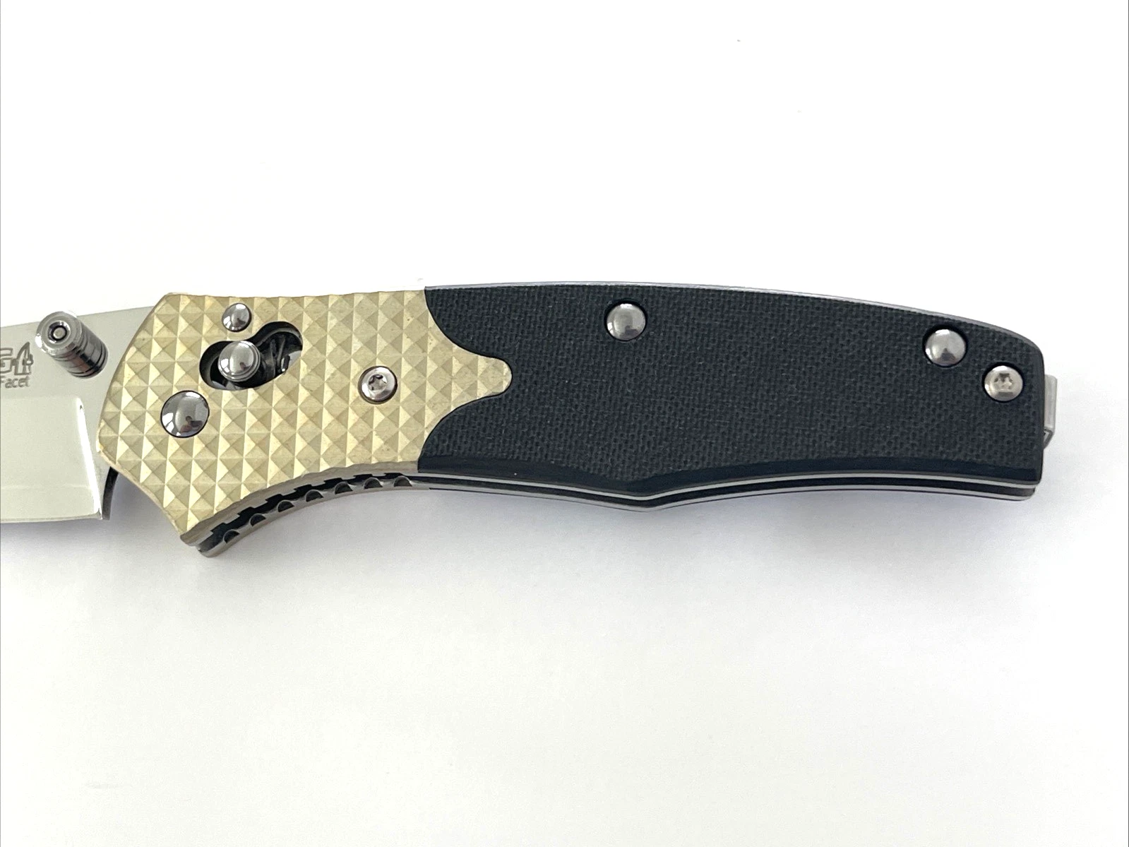 SOG CT-01 Facet Folding Knife VG-10 San Mai Carbon Fiber Handle Japan - product detail image 4