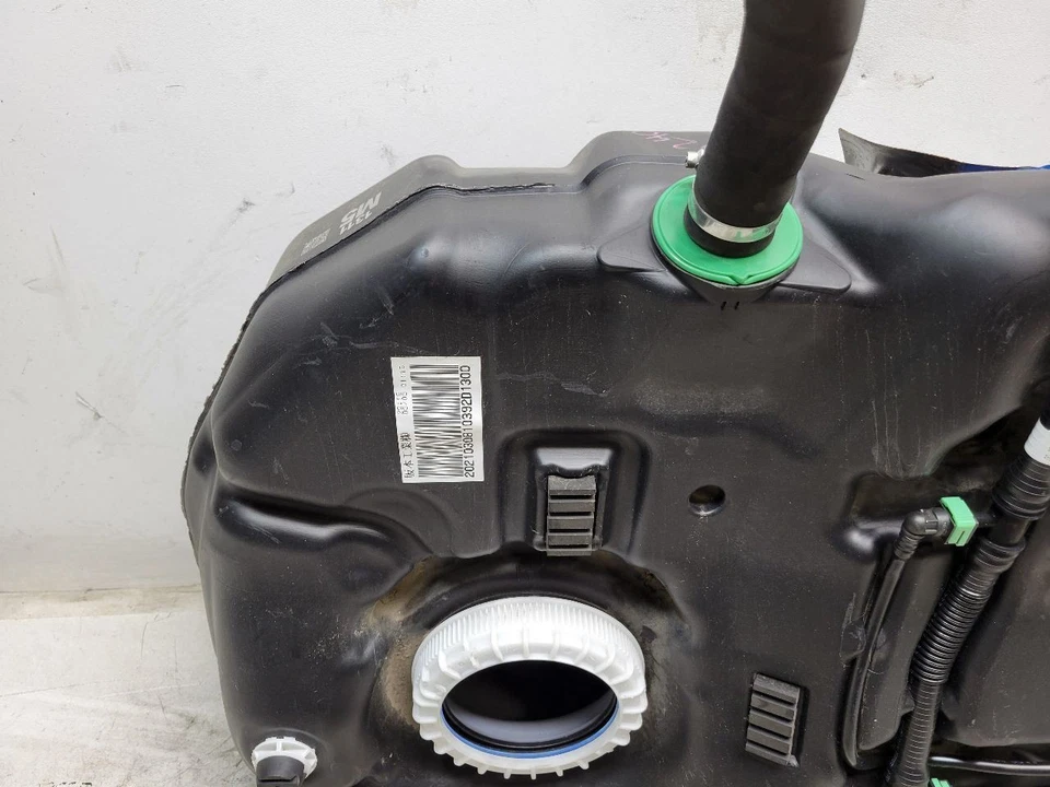 2019 2020 2021 2022 2023 2024 SUBARU FORESTER GAS TANK FUEL TANK OEM 42012FL031 - Image 3 of 4