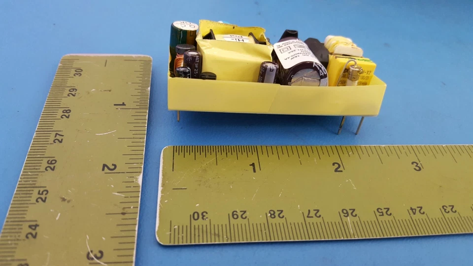 Switching Power Supply 15W , +12V 1.25A , 100-240VAC , AC to DC Power , EMPRO - Image 3 of 4