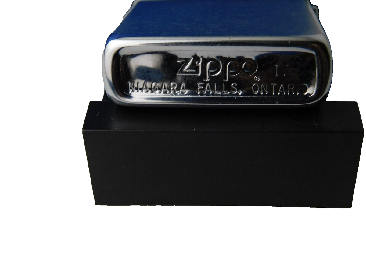 ZIPPO LIGHTER NIAGARA FALLS CANADA SKI SKIING VINTAGE UNFIRED 