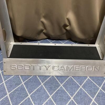 Scotty Cameron 8 PUTTER DISPLAY - FLOOR STANDING RACK