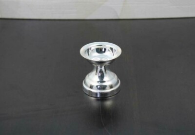 Silber Runde Form Diya für Heim Tempel Silber Deepak / Diyas für Puja Mit Potli