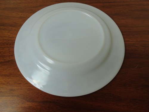 Hazel Atlas Embossed Floral Milk Glass Plate 8 7/8" OPAQUE EUC - Picture 3 of 3