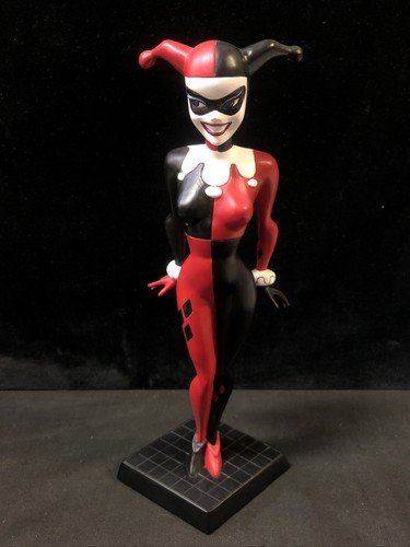 WARNER BROS HARLEY QUINN STATUE Maquette w/COA & BOX - Picture 2 of 12