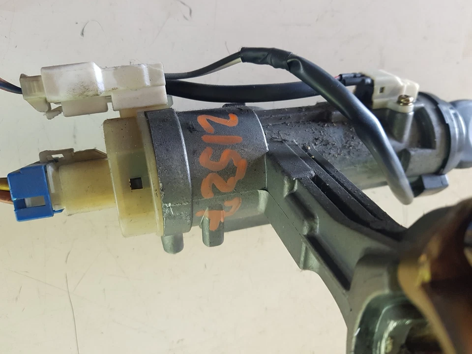 BLOCCO BLOCCHETTO DI AVVIAMENTO CON CHIAVE HYUNDAI MATRIX 1.5 D 60.30KW 2004 D3E - Imagen 2 de 4