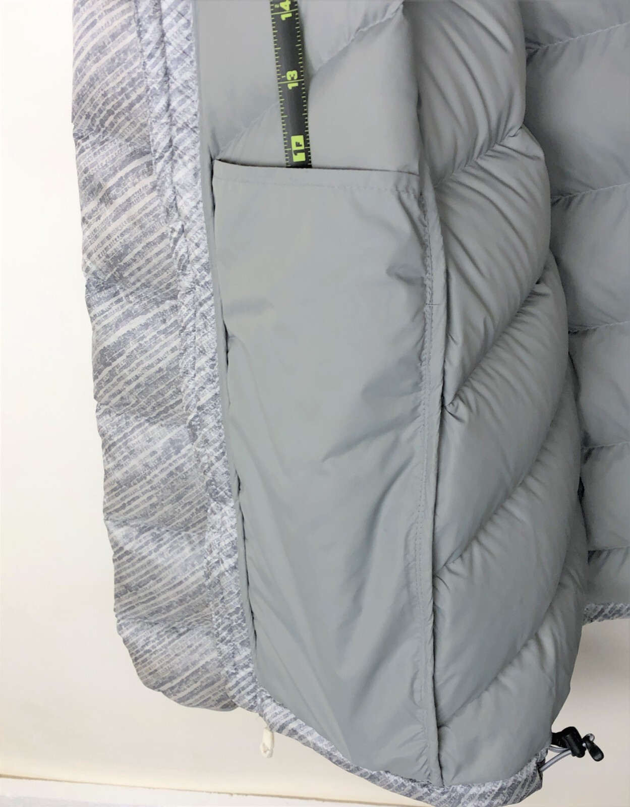 Mountain Hardware Down Puffer jacket Q.Shield 650… - image 6