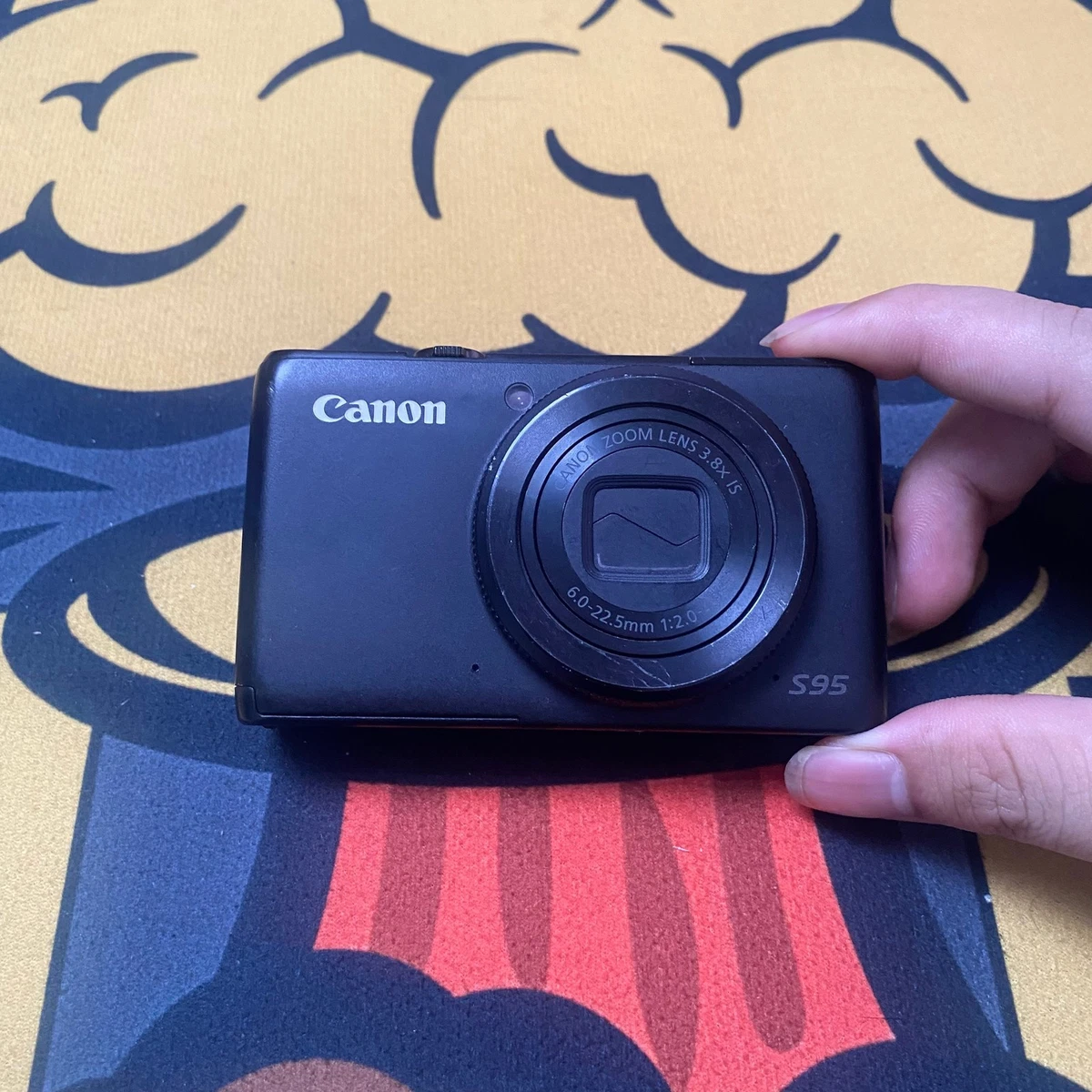 Цифровые фотоаппараты Canon PowerShot S95 10-11,9 МП - огромный