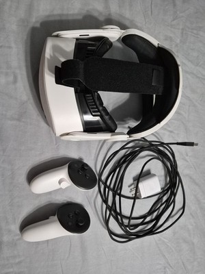Meta Quest 3 Standalone VR Headset White Black Plastic with Controllers