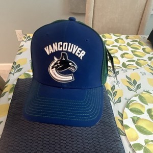 Vancouver Canucks NHL Hockey Adjustable Cap Hat Blue Green