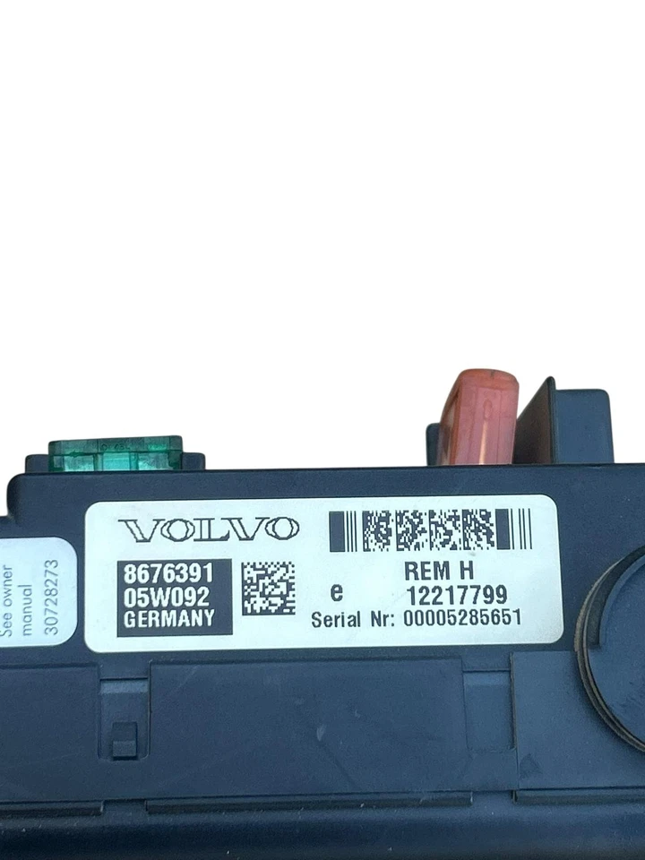 Body computer Volvo XC90 2400 D5 2002/2007  12217799 - Immagine 3 di 4