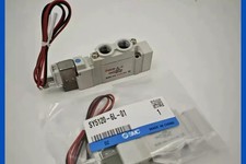 1PCS NEW FIT FOR SMC solenoid valve SY5120-6L-01