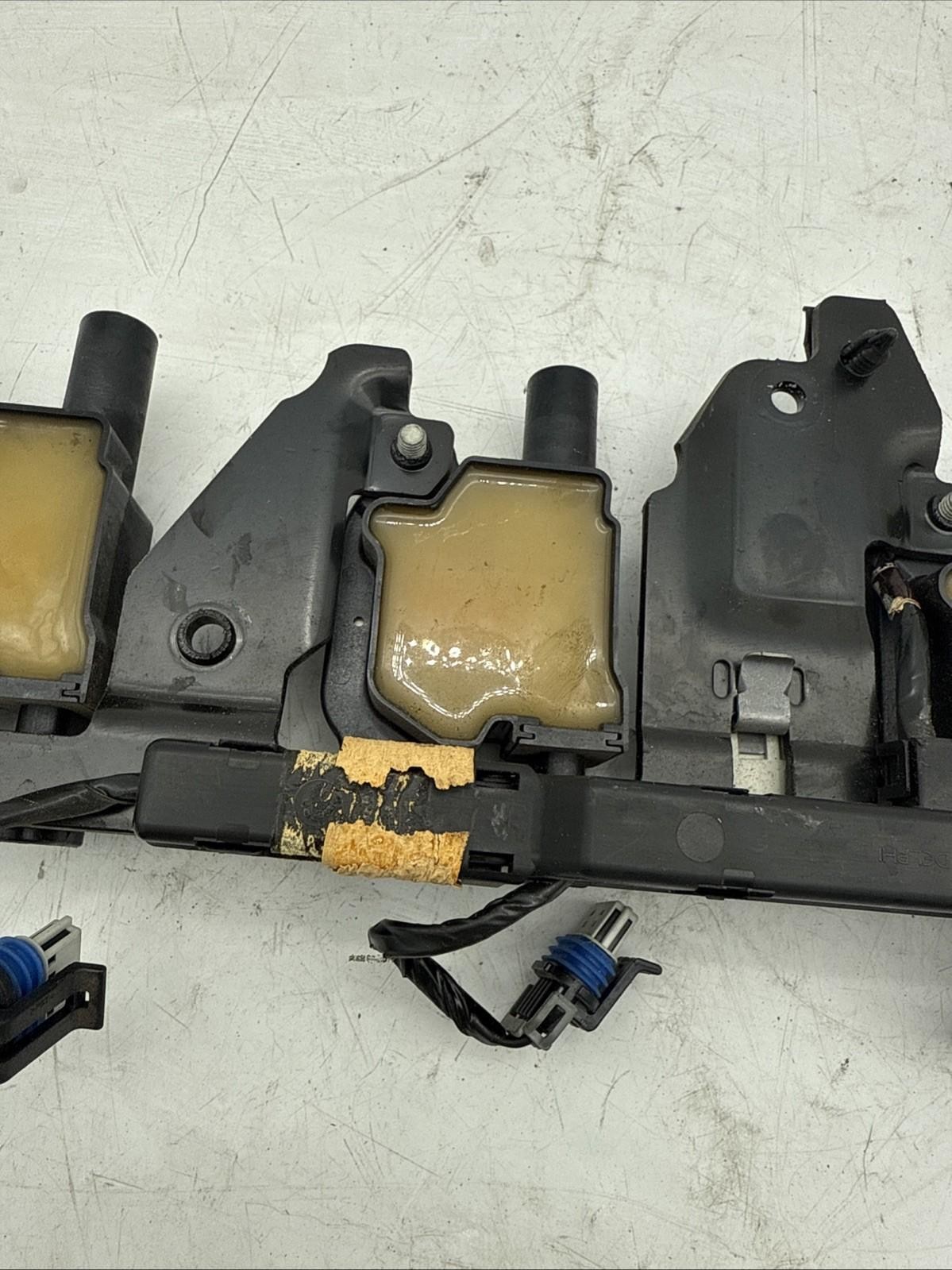 05-13 CORVETTE C6 6.0L V8 LEFT DRIVERS SIDE IGNITION COIL BRASKET ASSEMBLY OEM