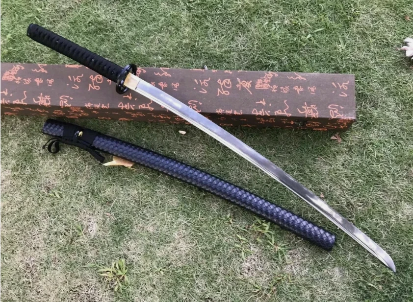 ESPADA KATANA SAMURAI JAPONESA HECHA A MANO DAMASCO ACERO DOBLADO ESPIGA COMPLETA AFILADA Foto 2 de 4