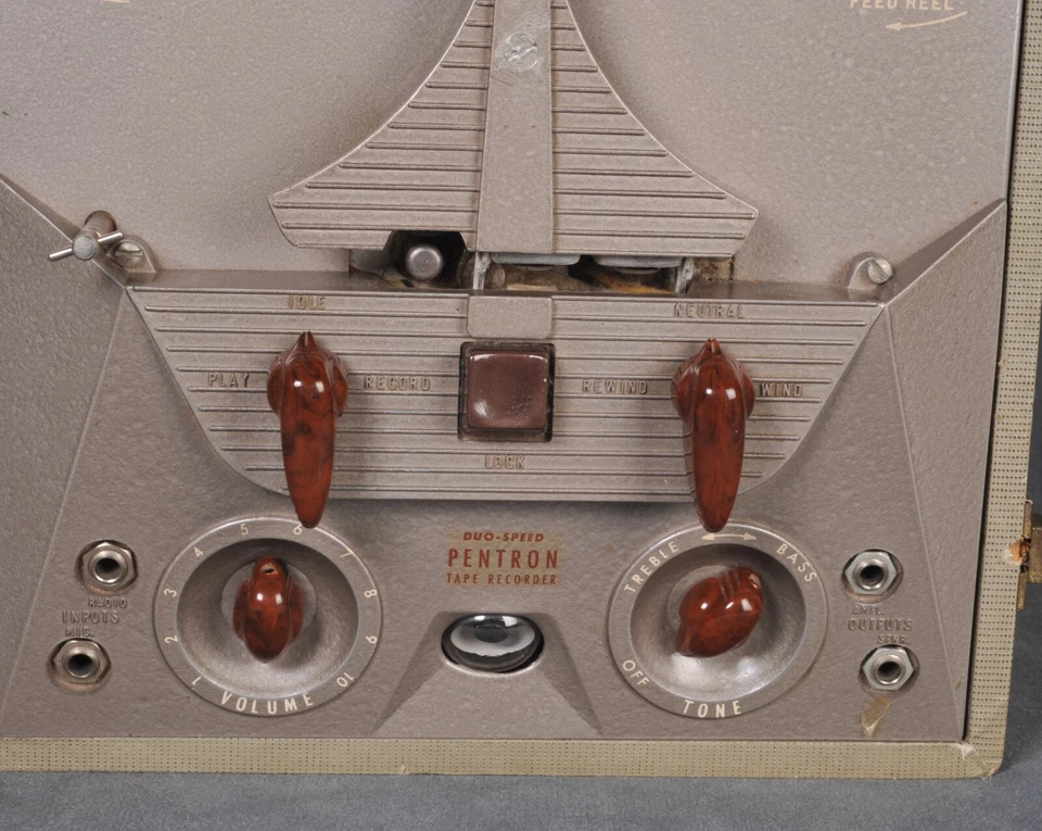 Grabadora de cinta vintage Pentron modelo 9T-3C doble velocidad carrete a carrete - sin carretes Foto 3 de 4