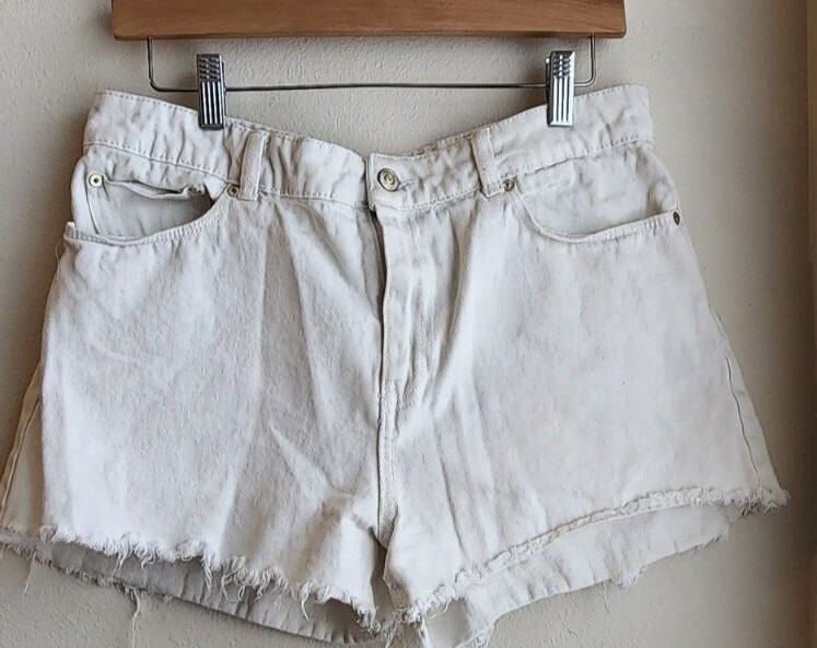 MNG Mango Denim Short Pant USA 10 in white Color distress in good