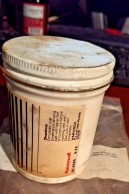 Honeywell 107408 Heat Conductive Silver Compound - Partially Used