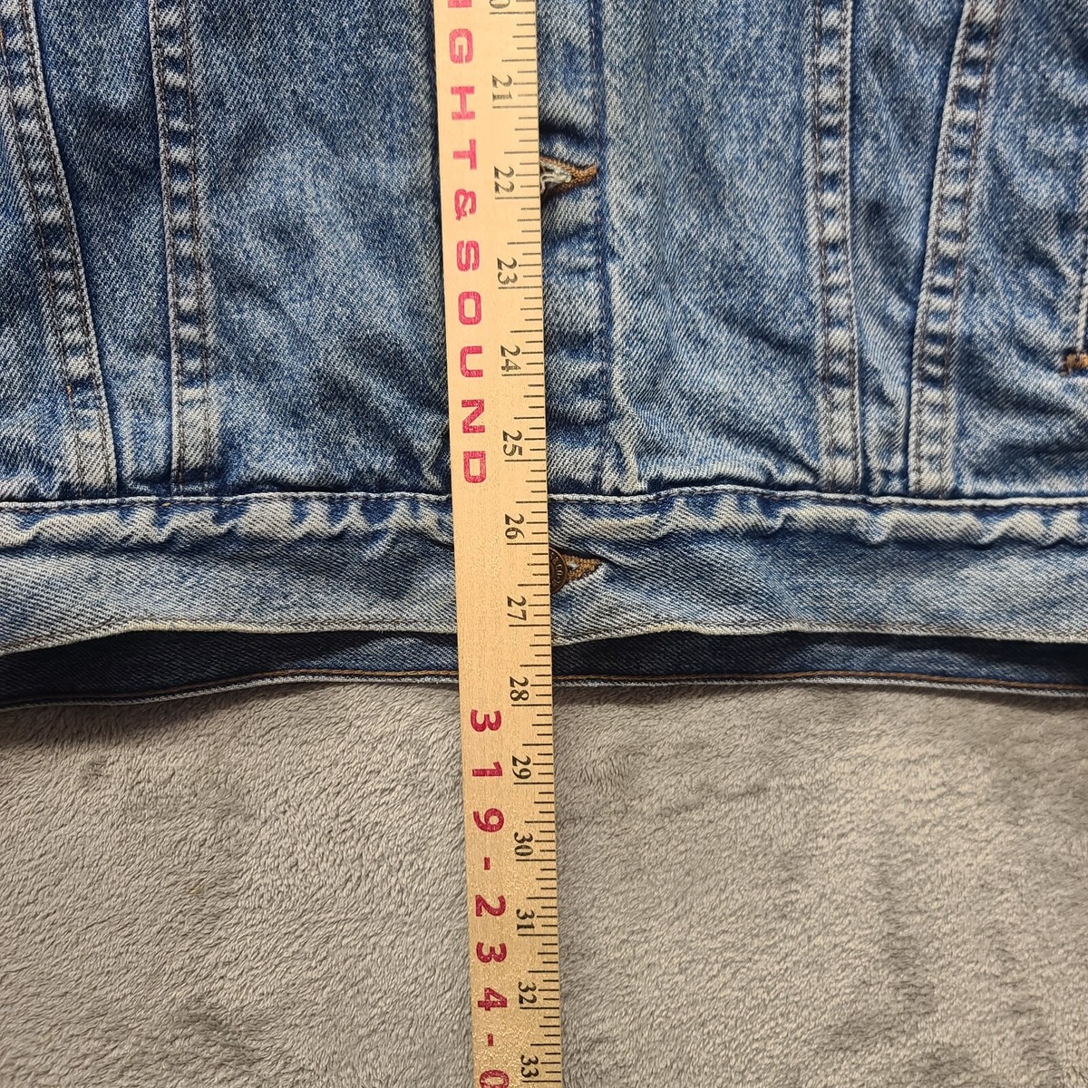 Vintage Levi's Denim Trucker Jacket Mens L 90's Leather Collar