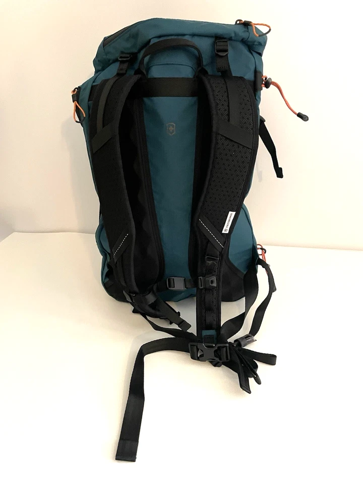 Victorinox Altmont 活动背包 26 L 徒步日包 学校 户外旅行 — 第 3/4 张图片