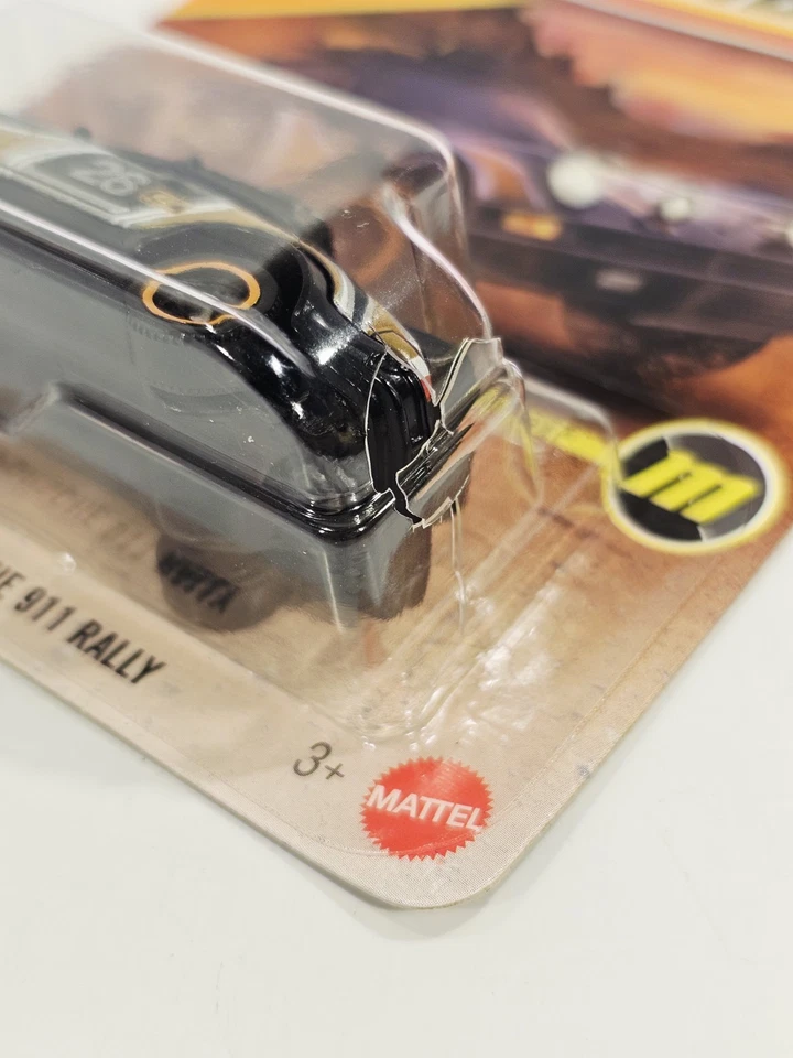 2026 Matchbox 1985 Porsche 911 Rally Super Chase pacote blister rachado escala 1/64 - Imagem 3 de 4