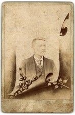 Cabinet Card Circa 1880s Man In Suit With Flowers Unmarked