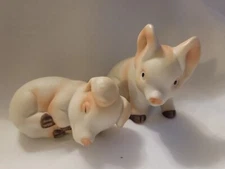 Country Pigs Salt Pepper Shakers Little Piggies Sitting Sleeping Farm Animals