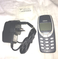 RARE NOKIA 3310 MOBILE PHONE 12 MONTH WARRANTY MAINS PLUG MADE IN HUNGARY MP/DR2