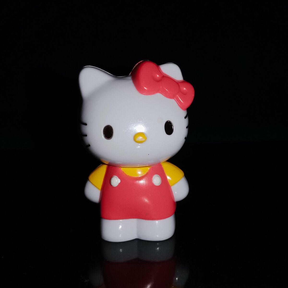 Vintage Set 3 Sanrio Hello Kitty Mini Figure Doll Kawaii Vintage Set 3 Sanrio Hello Kitty Mini Figure Doll Kawaii