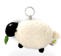 Nici 40664 Shaun Das Schaf Shirley Mit Kleeblatt SchlüSselanhäNger PlüSchtier