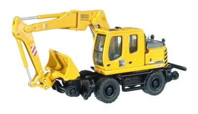 NZG 557 Liebherr A900 ZW Wheeled Excavator w/Railroad Hi-Wheels 1