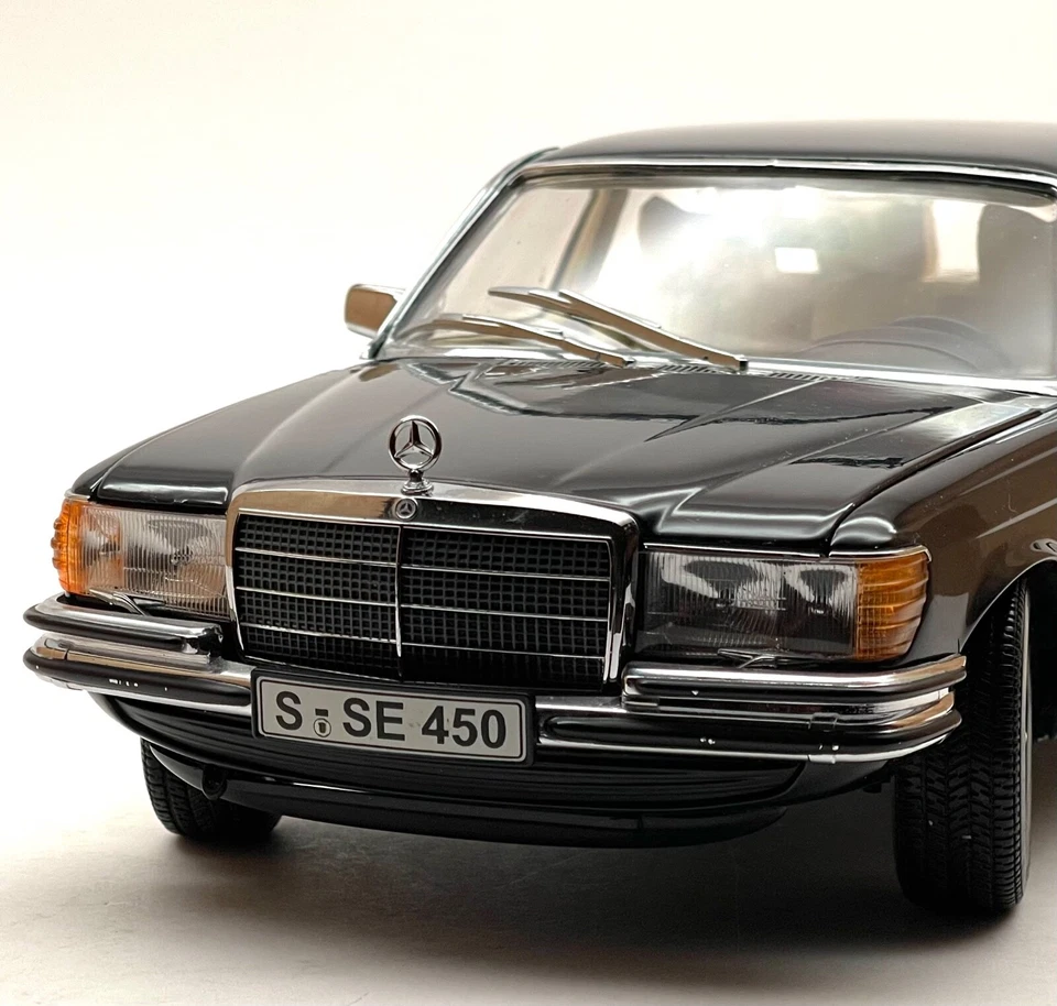 Revell 08956  Mercedes Benz 450 SEL 6.9 Limousine W116 schwarz, OVP,  1:18, K300 - Bild 4 von 4