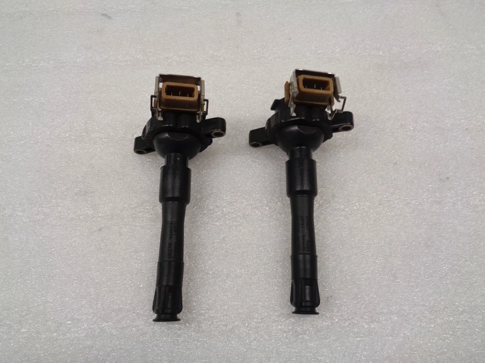 2001-2003 BMW 325i E46 2.5L Ignition Coil Set 0f 2 1748017 OEM DK705328 - Image 3 of 4
