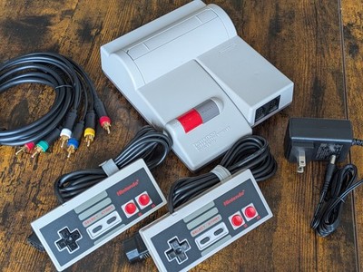 RGB Nintendo NES-101 Top Loader Console, recapped, IGR, SNES-style multiout