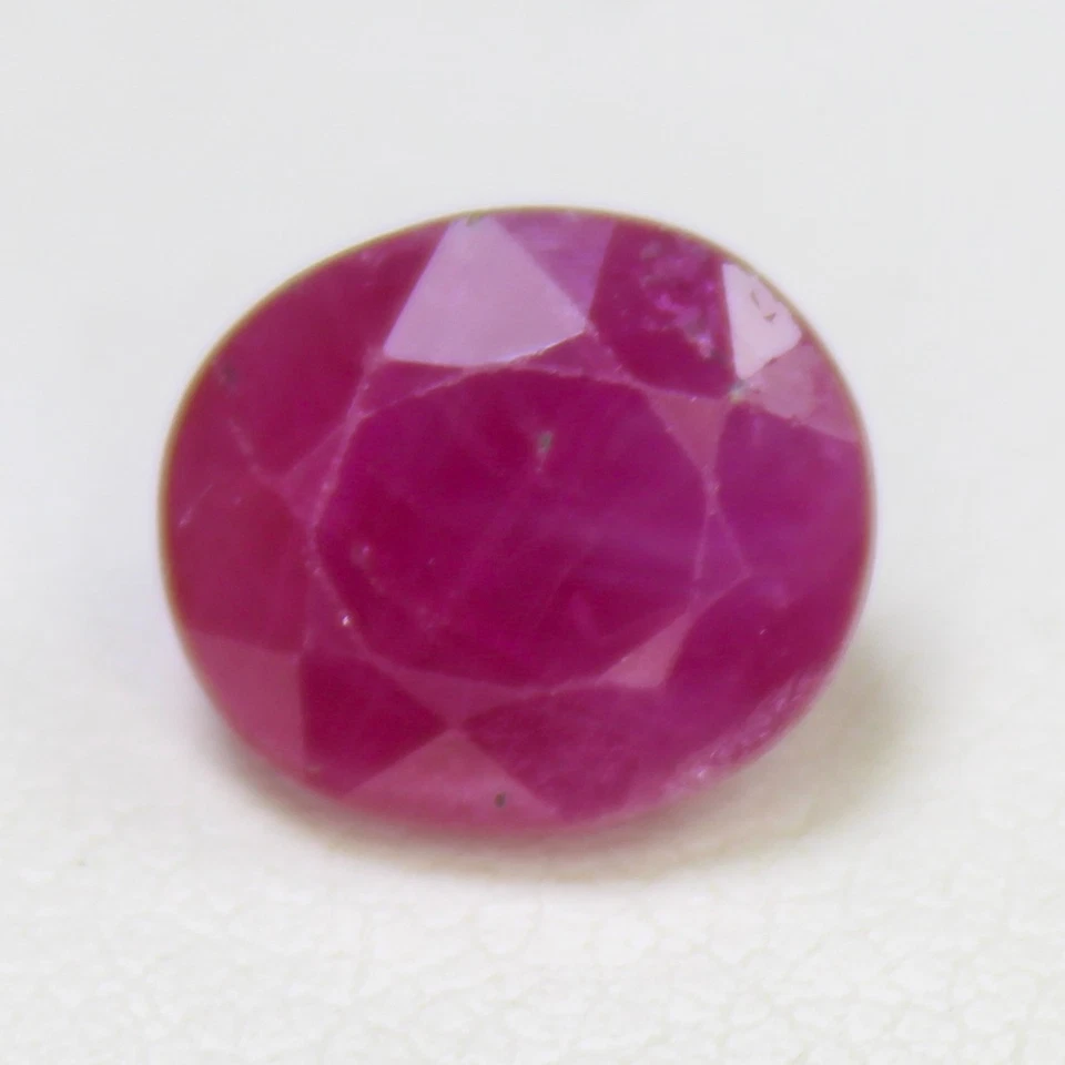 Natural Faceted Pink Ruby Piece In Oval Shape 3.30 Carats 8x7x5 mm Size - Image 3 of 4