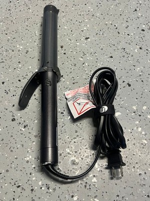 T3 SinglePass Curl Professional Curling Iron Custom Blend Ceramic 1.25'' Graphite