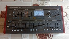 Behringer DeepMind 12D 12-stimmiger Analog De...