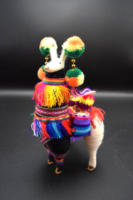 VTG Peruvian Alpaca Wool Llama Figurine Handcrafted Folk Art, ~10''
