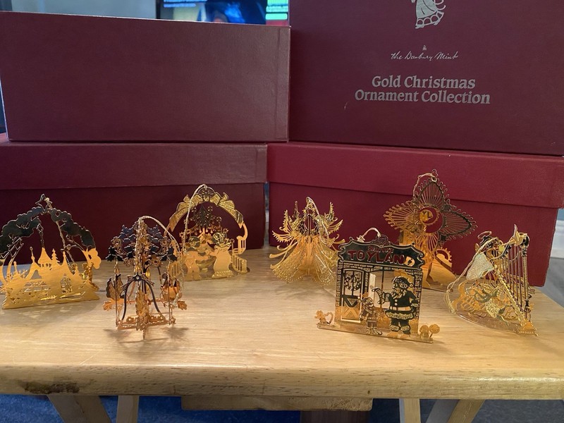 Lot Of 7 3d Vintage Danbury Mint Gold Christmas Ornament Collection 1989 W/Box