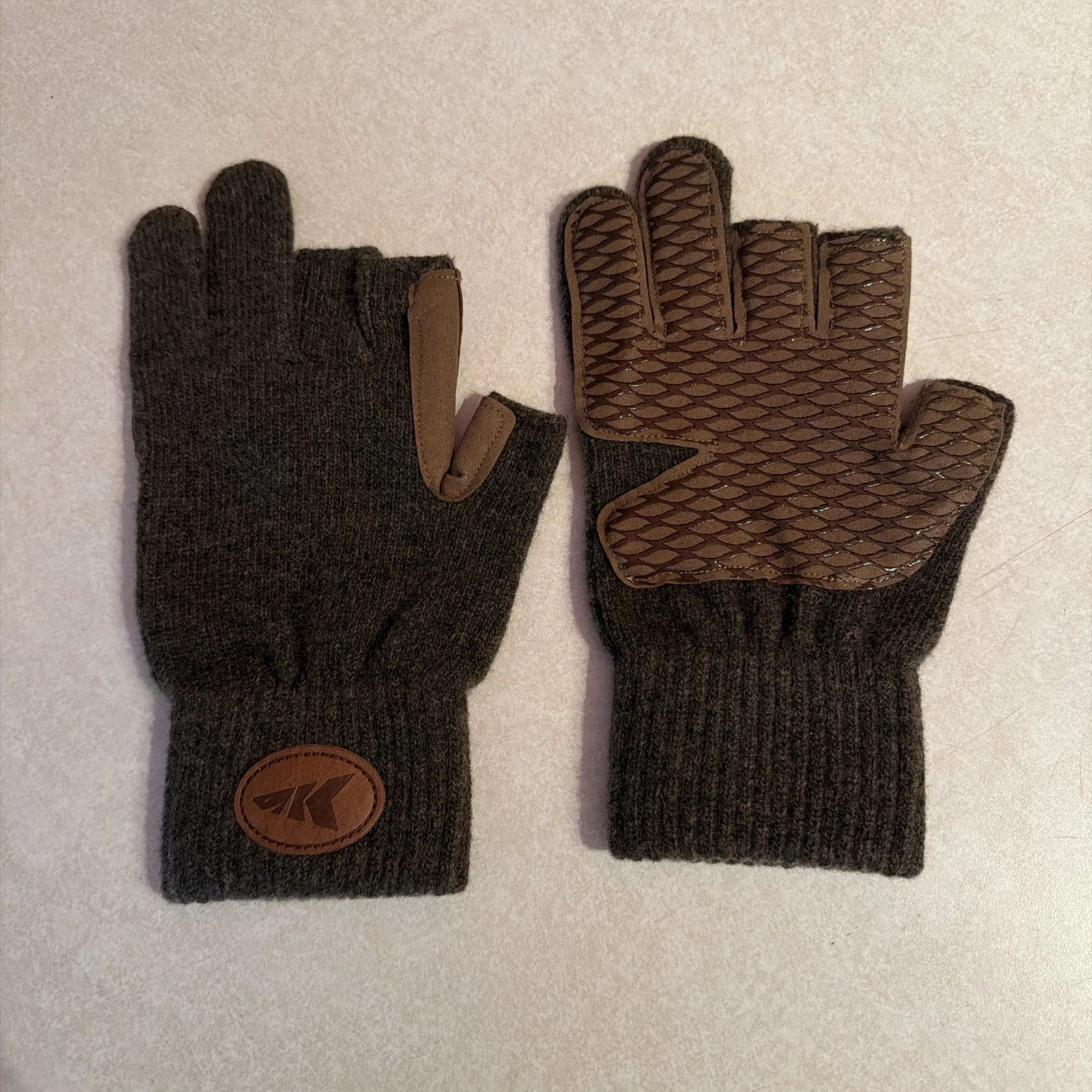 KastKing Bully Wooly 3-Cut Fingerless Ice Fishing Wool Gloves Outdoor LGXL
Opens in a new window or