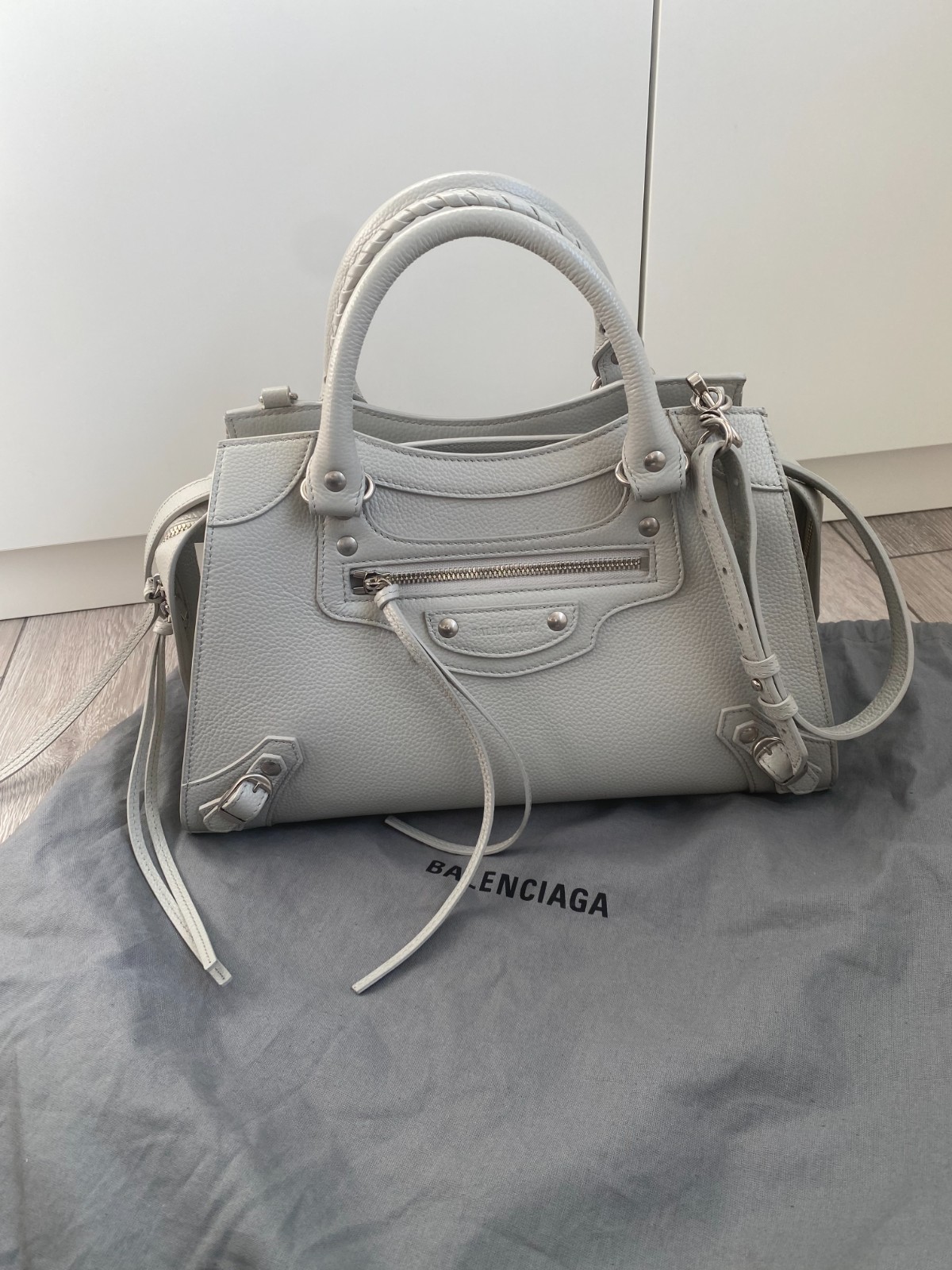 Balenciaga Medium Neoclassic City Handbag - Light Grey Silver