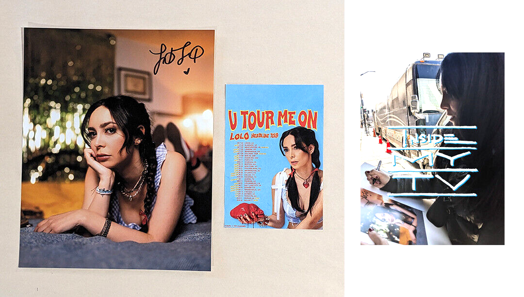 LØLØ Lauren Mandel SIGNED 8x10