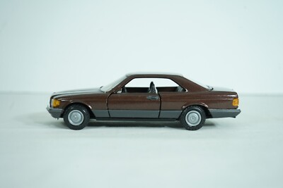NZG Diecast 1:35 Mercedes 380 500 SEC Series Model Nr. 226 No Box S9
