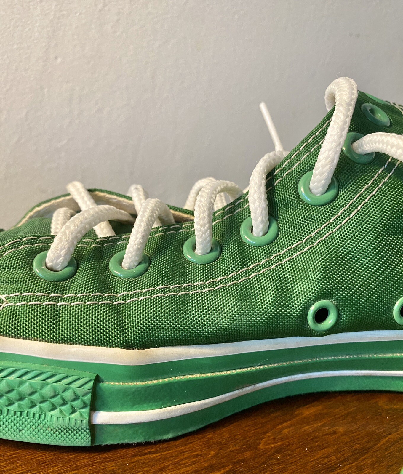 Green Converse High Top Sneakers Unisex Rare - image 6