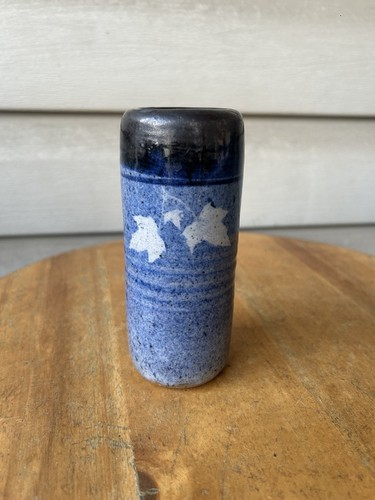 Vintage Maple Leaf Blue Speckled Art Pottery Cylinder Bud Vase 5" Marked 95
