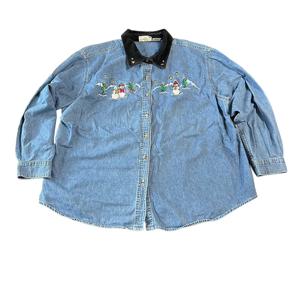 Top bordado de mezclilla con botones vintage navideños talla 24W cuello de terciopelo Foto 2 de 4