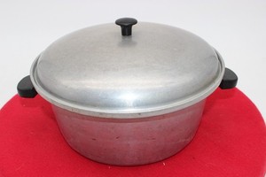 Vintage Kitchen  VISTA Craft Lidded 6 Quart Stock Pot